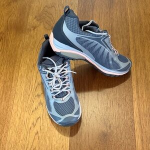 Merrell Women’s Siren Edge 3 Waterproof 9.5 Hiking Boot